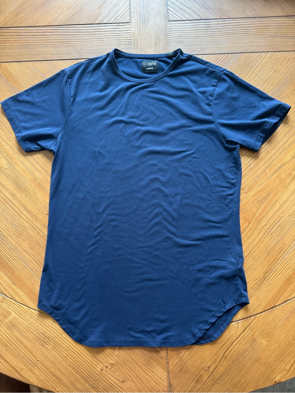 CUTS CLOTHING ELONGATED SHORT SLEEVE T SHIRT